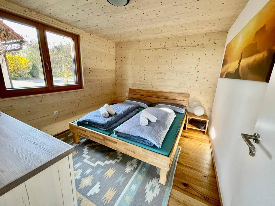 Zweistoeckiges Natur-Holzhaus Mit Berg- & Seesicht Horgenzell Exterior photo